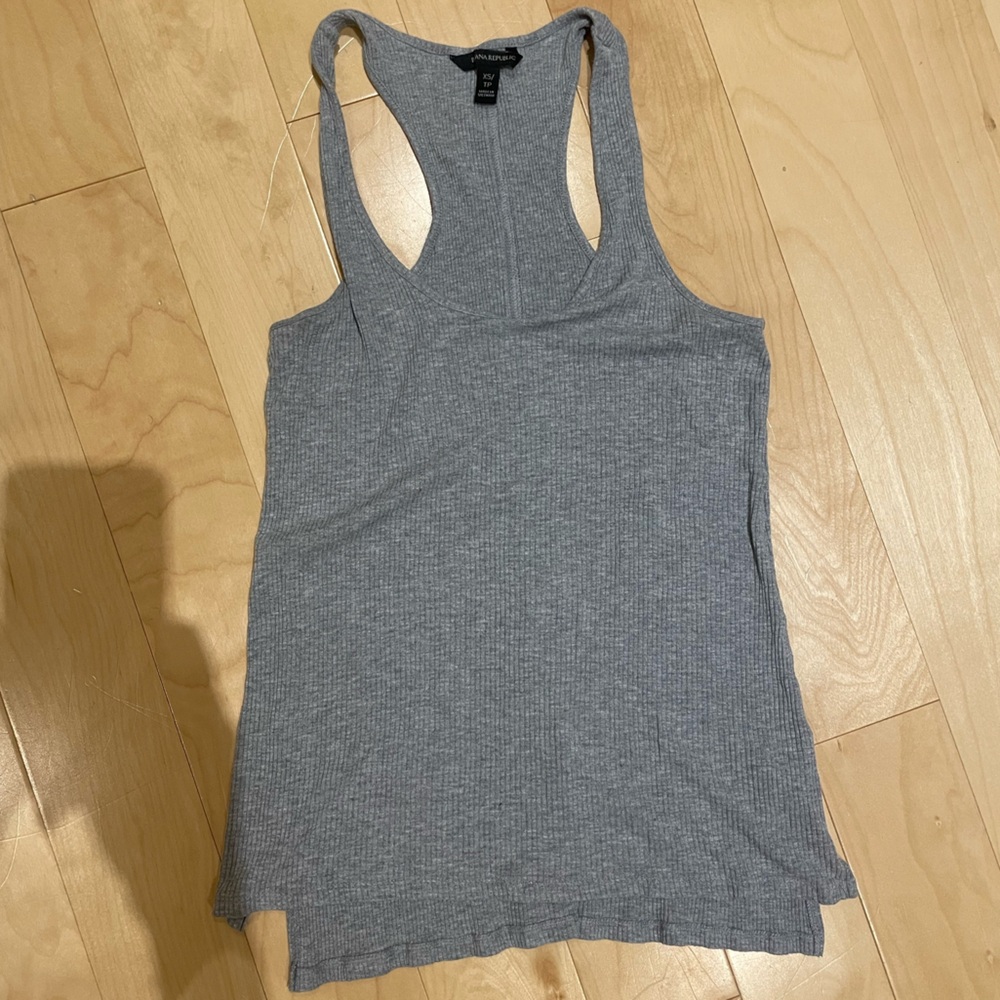 Banana Republic - Grey Tank Top (size: XS)